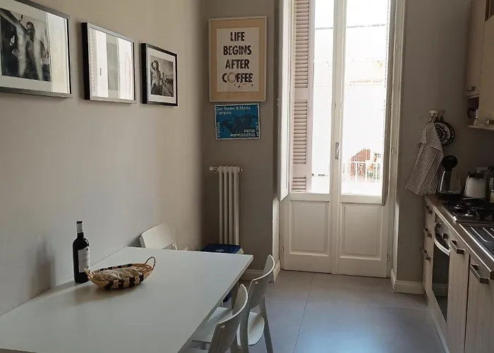 Daniel's House Apartment Bari